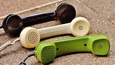 Telephone handsets